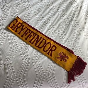 Reversible Harry Potter Hogwarts Gryffindor scarf
